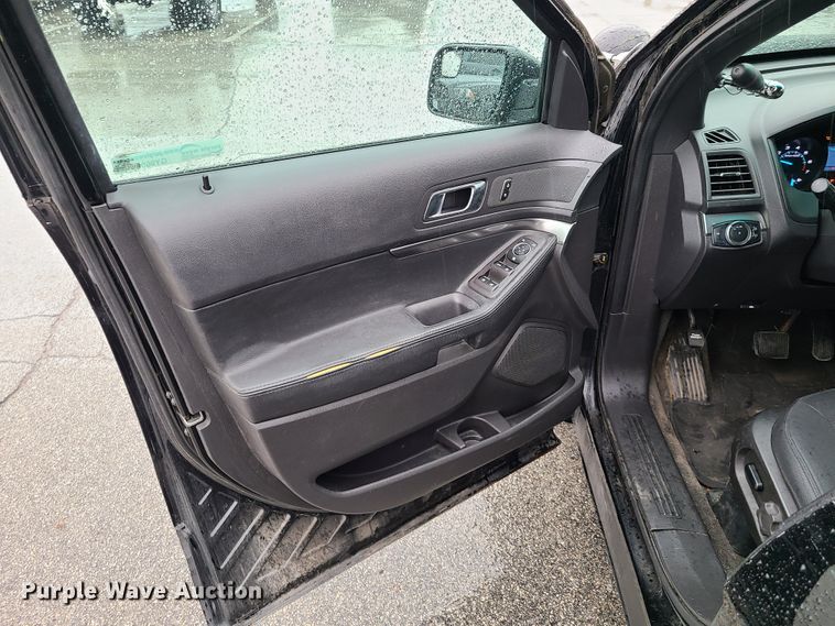 image for item GY9696 2013 Ford Explorer Police Interceptor  SUV