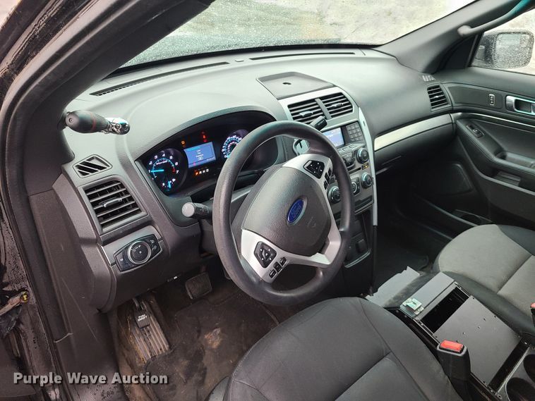 image for item GY9696 2013 Ford Explorer Police Interceptor  SUV