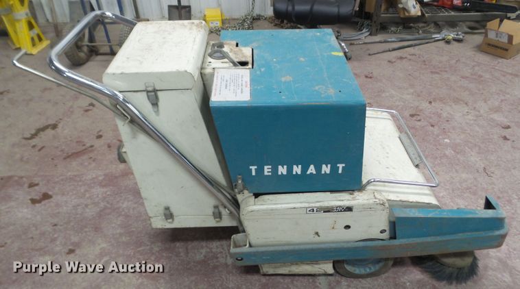 image for item HF9781 Tennant 42E sweeper