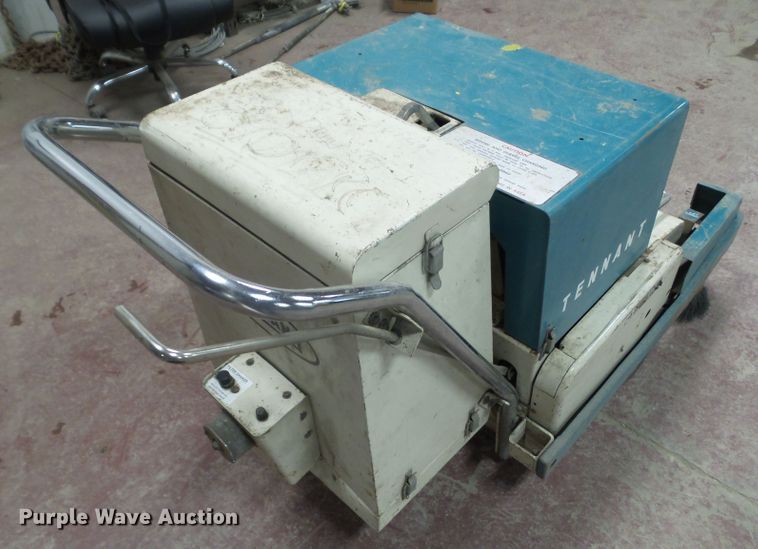 image for item HF9781 Tennant 42E sweeper