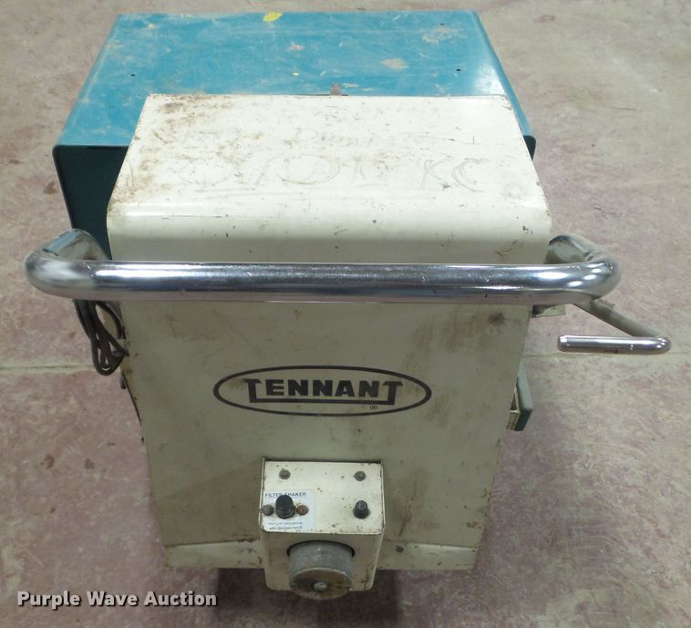 image for item HF9781 Tennant 42E sweeper