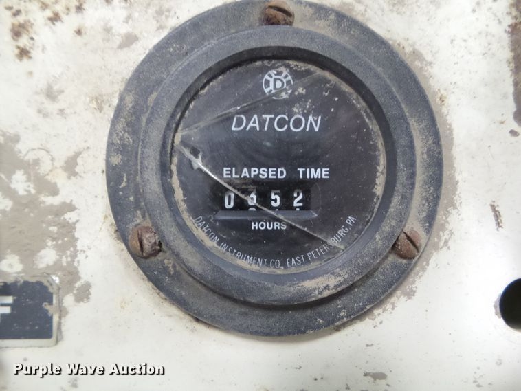 image for item HF9781 Tennant 42E sweeper