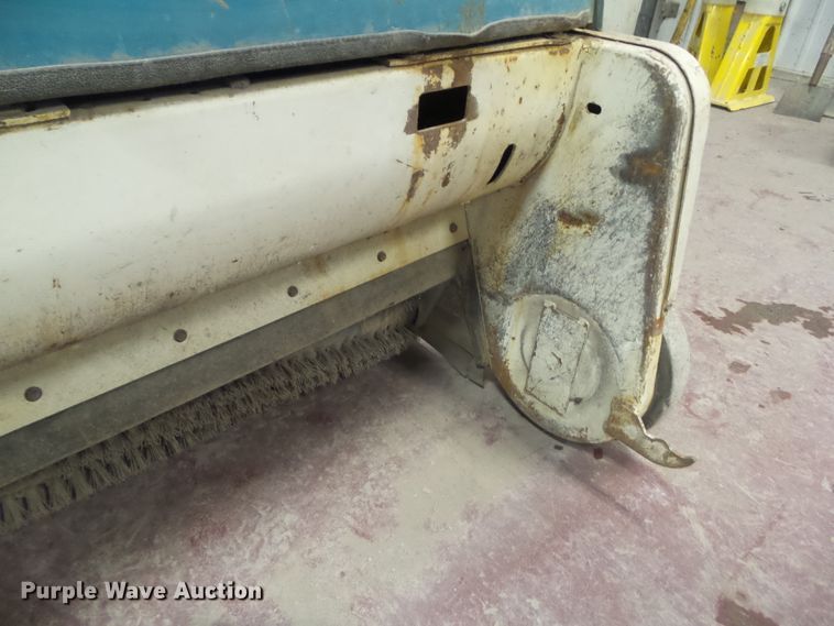 image for item HF9781 Tennant 42E sweeper