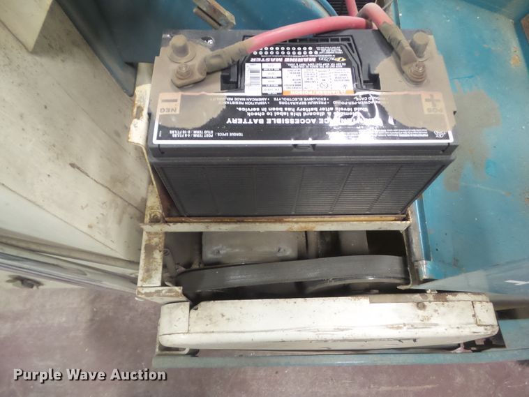 image for item HF9781 Tennant 42E sweeper