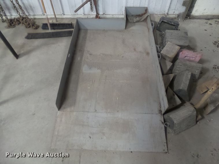 image for item HF9781 Tennant 42E sweeper