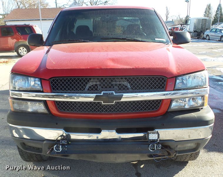 image for item HF9784 2005 Chevrolet Silverado 1500 Ext. Cab pickup truck