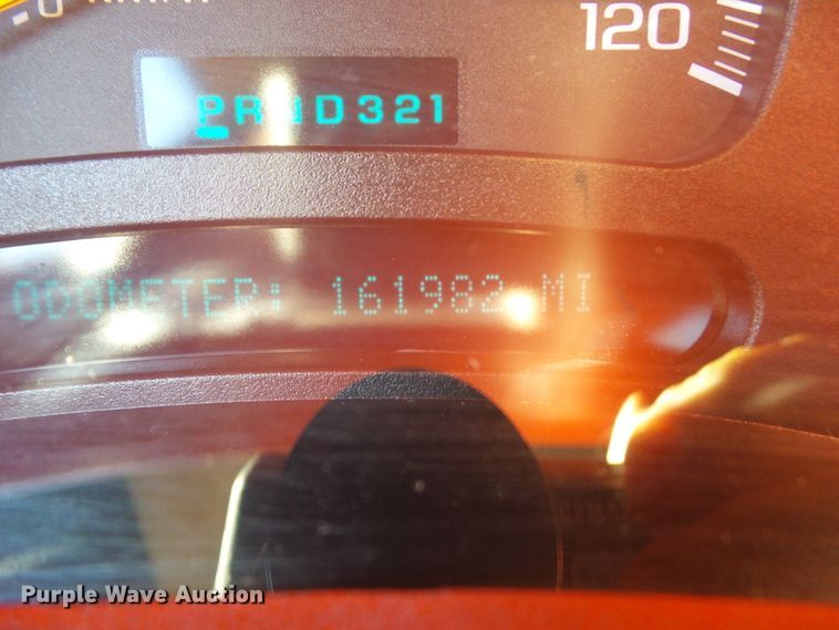 image for item HF9784 2005 Chevrolet Silverado 1500 Ext. Cab pickup truck