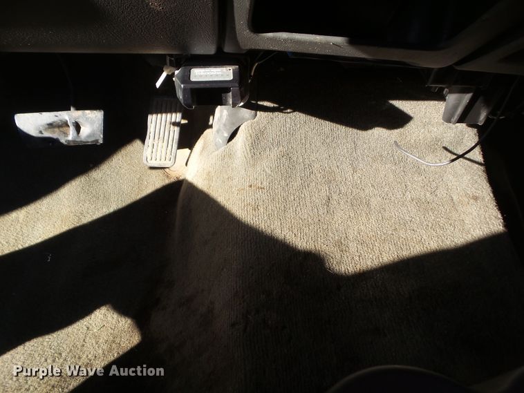image for item HF9784 2005 Chevrolet Silverado 1500 Ext. Cab pickup truck