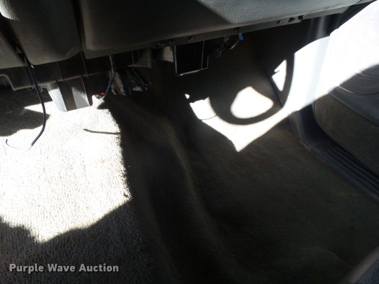 image for item HF9784 2005 Chevrolet Silverado 1500 Ext. Cab pickup truck