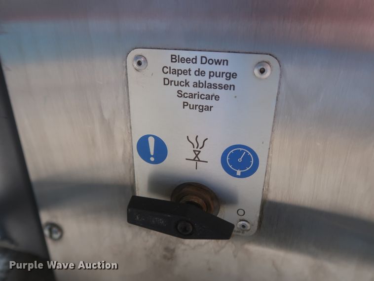 image for item HK9633 2018 Cold Jet Aero 40FP  dry ice blasting machine