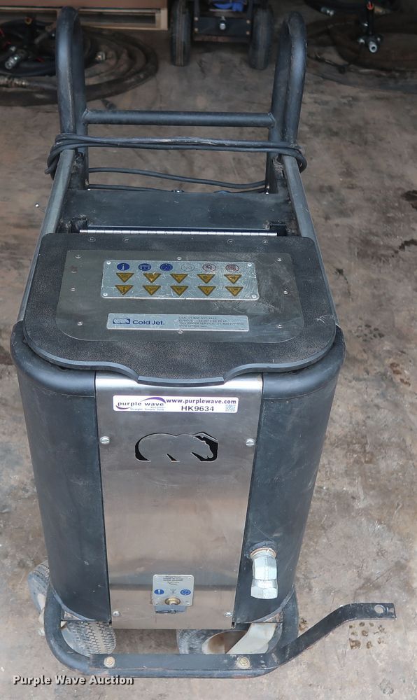 image for item HK9634 2016 Cold Jet Aero 40FP  dry ice blasting machine