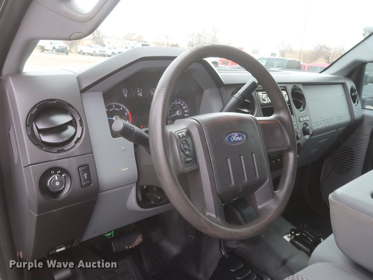 image for item HK9638 2013 Ford F450 Super Duty  truck cab and chassis