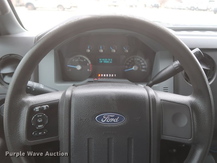 image for item HK9638 2013 Ford F450 Super Duty  truck cab and chassis