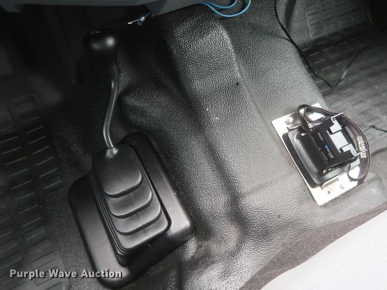 image for item HK9638 2013 Ford F450 Super Duty  truck cab and chassis