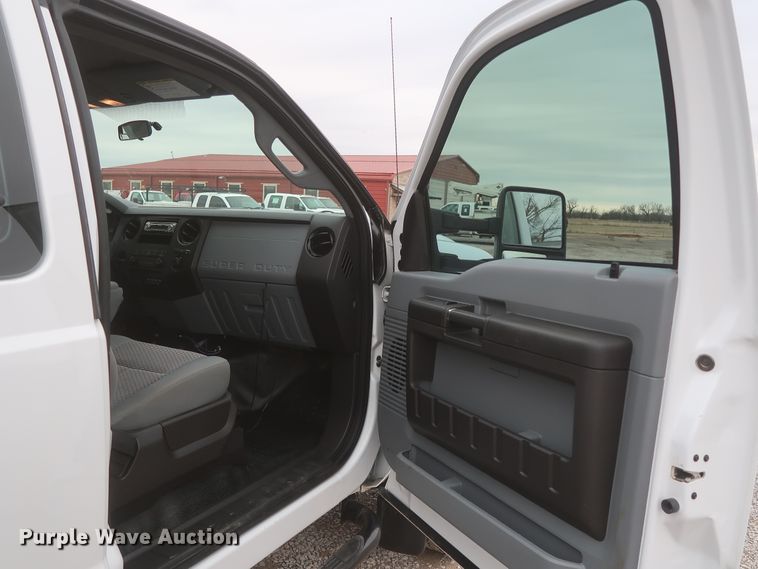 image for item HK9638 2013 Ford F450 Super Duty  truck cab and chassis