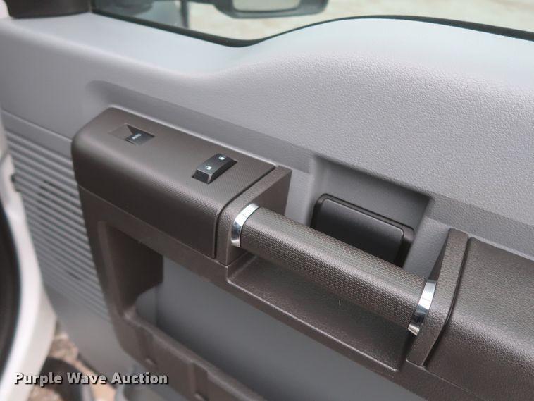 image for item HK9638 2013 Ford F450 Super Duty  truck cab and chassis