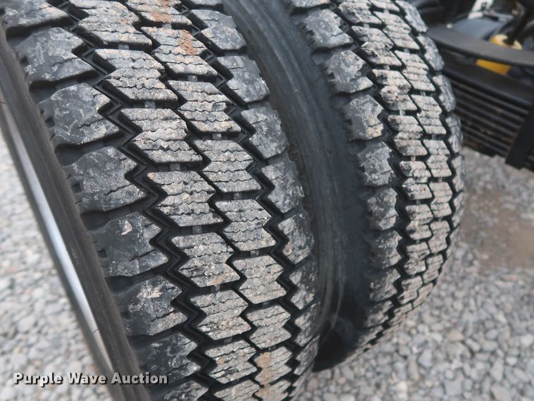 image for item HK9638 2013 Ford F450 Super Duty  truck cab and chassis