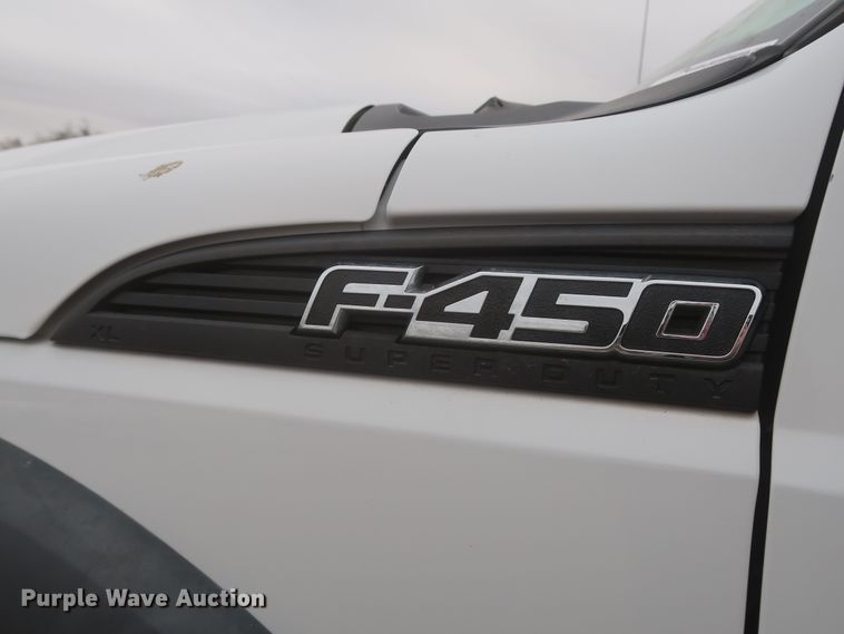 image for item HK9638 2013 Ford F450 Super Duty  truck cab and chassis