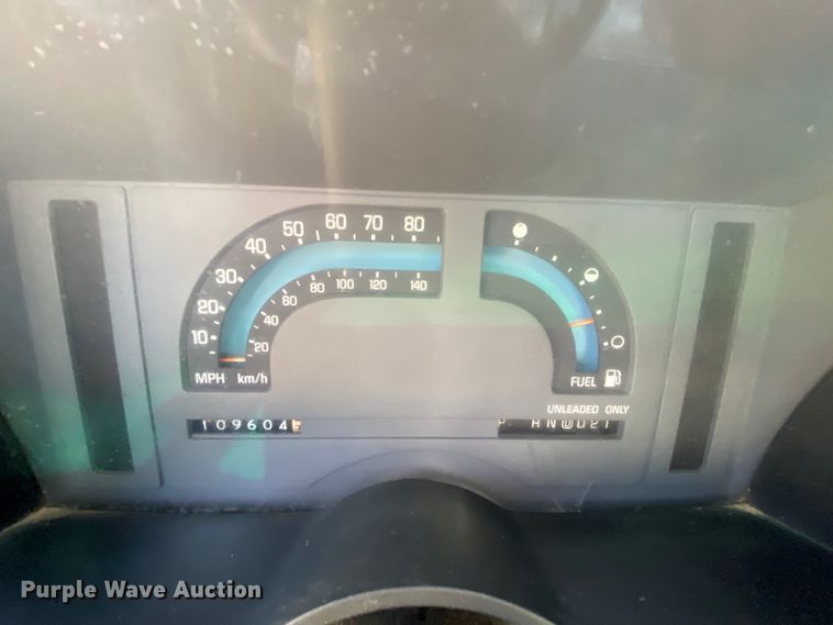 image for item HR9262 1986 Chevrolet S10 utility bed pickup truck