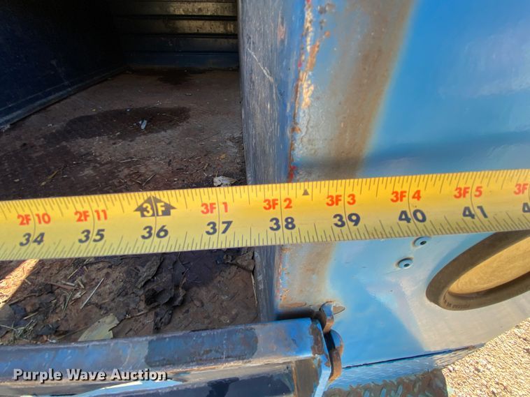 image for item HR9262 1986 Chevrolet S10 utility bed pickup truck