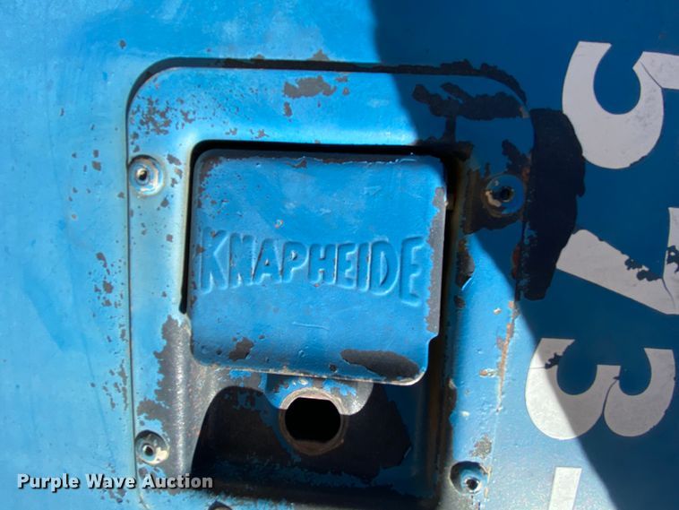 image for item HR9262 1986 Chevrolet S10 utility bed pickup truck