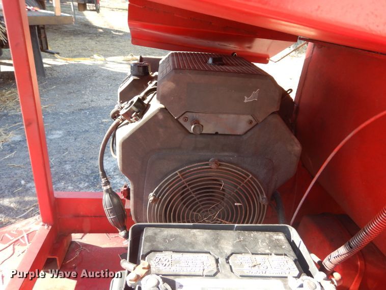 image for item HV9576 TGMI straw blower