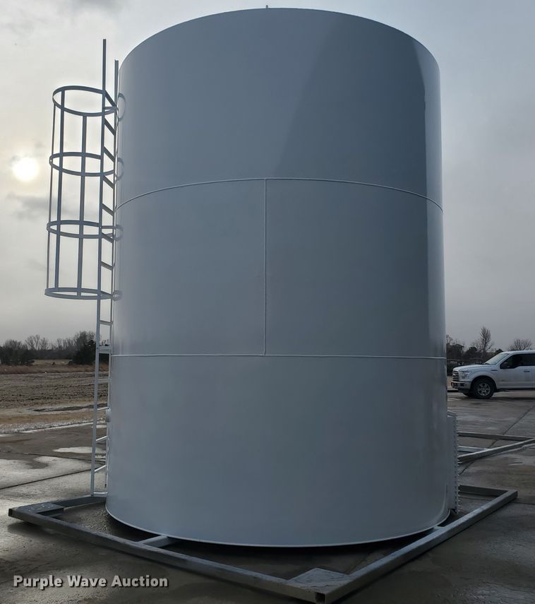 image for item HW9583 2020 Bullseye fuel tank