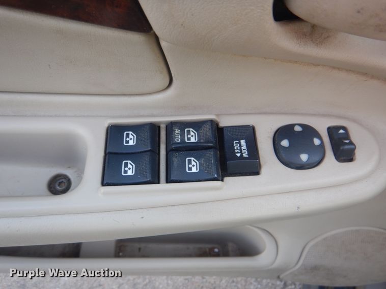 image for item HW9750 2001 Chevrolet Impala