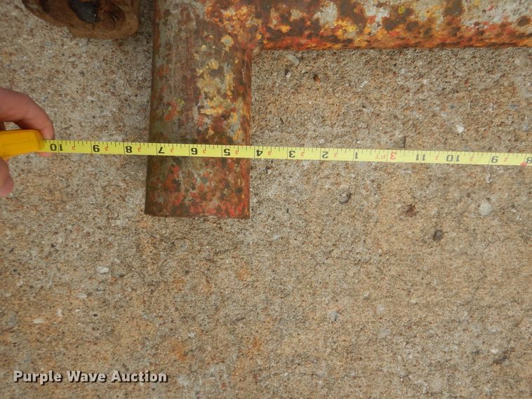 image for item HW9751 (4) pipe racks