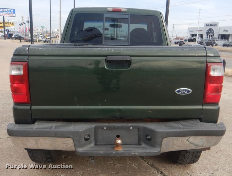 image for item HW9752 2001 Ford Ranger  SuperCab pickup truck