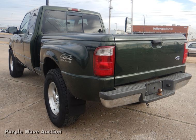 image for item HW9752 2001 Ford Ranger  SuperCab pickup truck