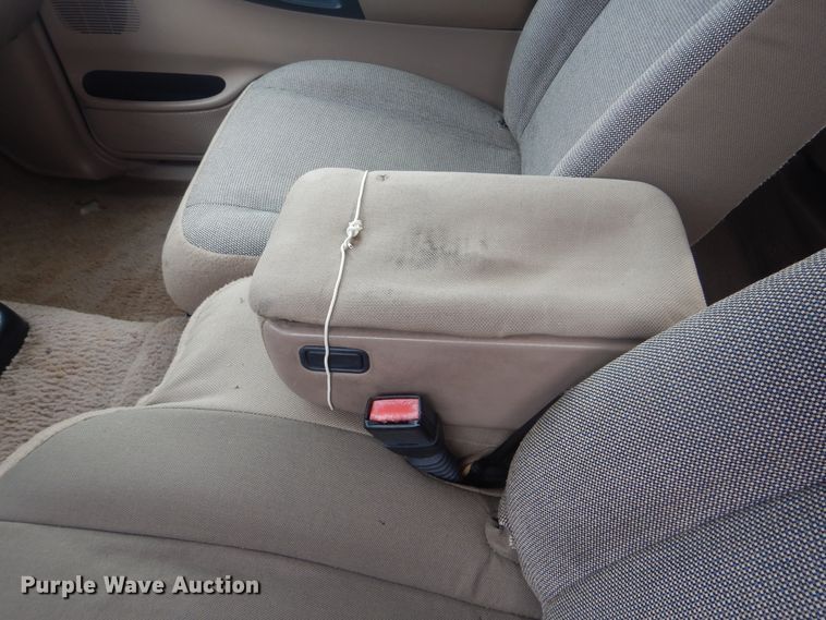 image for item HW9752 2001 Ford Ranger  SuperCab pickup truck