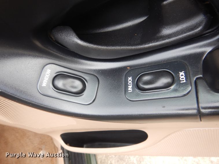 image for item HW9752 2001 Ford Ranger  SuperCab pickup truck