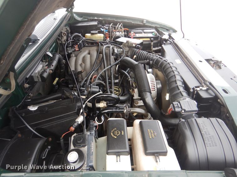 image for item HW9752 2001 Ford Ranger  SuperCab pickup truck