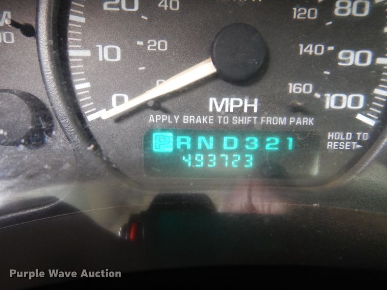 image for item HW9753 2002 Chevrolet Silverado 1500 Ext. Cab pickup truck