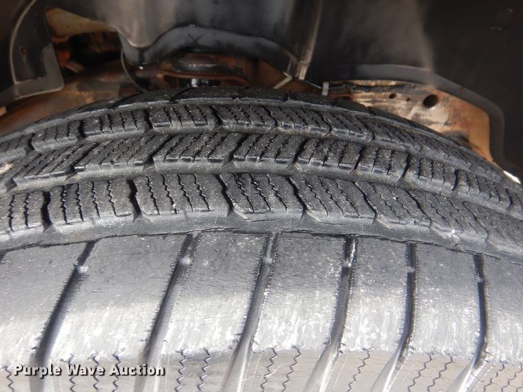 image for item HW9753 2002 Chevrolet Silverado 1500 Ext. Cab pickup truck