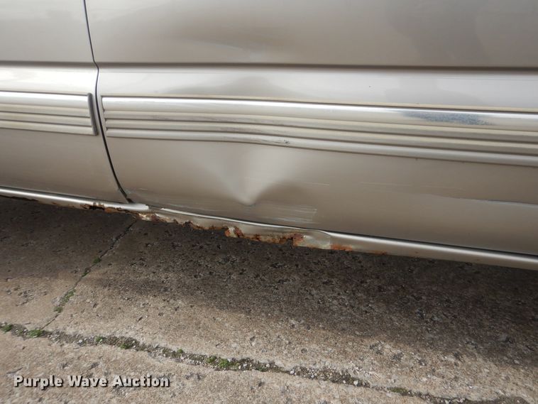 image for item HW9753 2002 Chevrolet Silverado 1500 Ext. Cab pickup truck