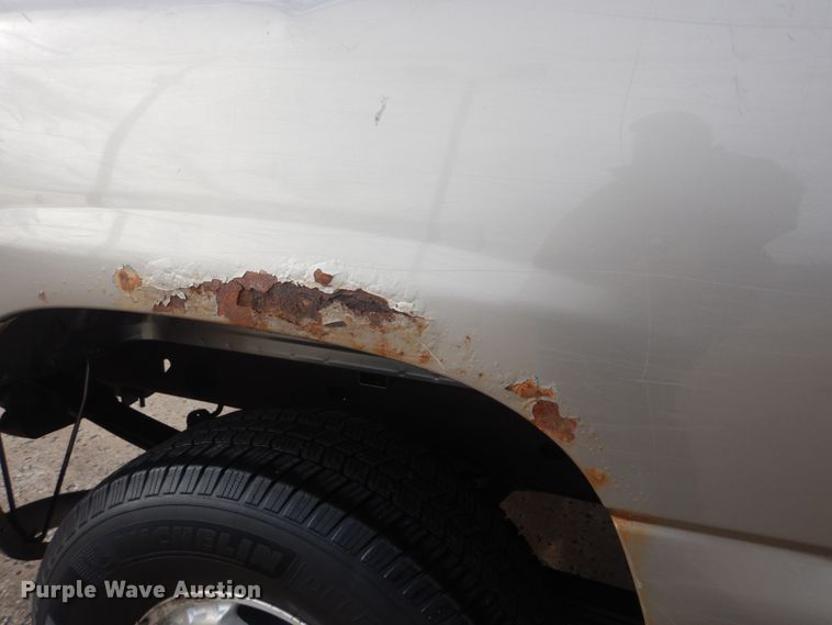 image for item HW9753 2002 Chevrolet Silverado 1500 Ext. Cab pickup truck