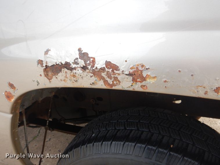 image for item HW9753 2002 Chevrolet Silverado 1500 Ext. Cab pickup truck