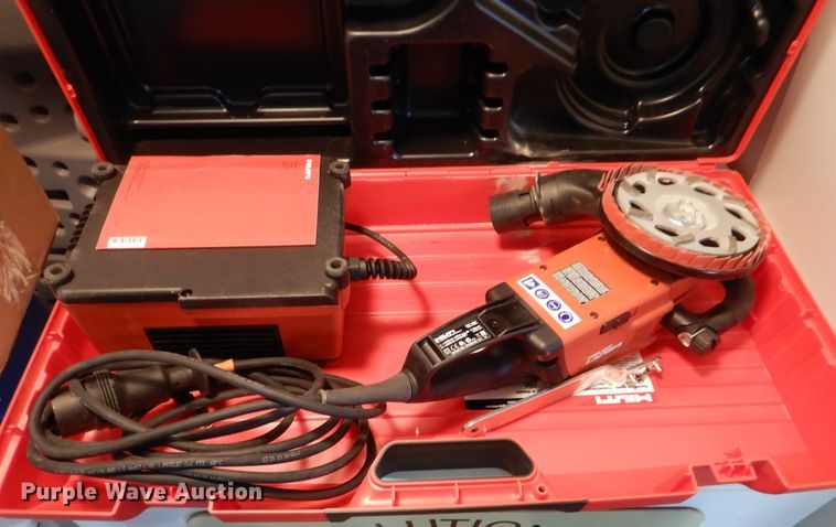 image for item HW9761 Hilti DG150  concrete grinder