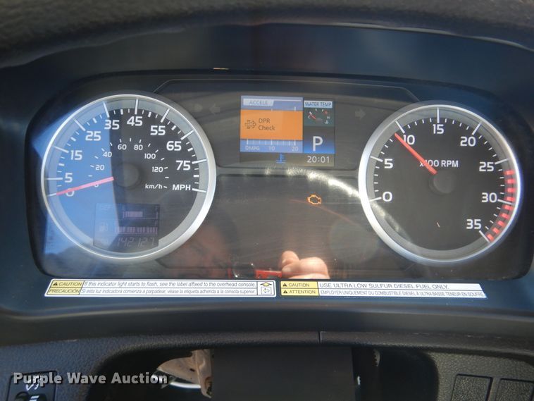 image for item HX9018 2014 Hino 268  truck cab and chassis