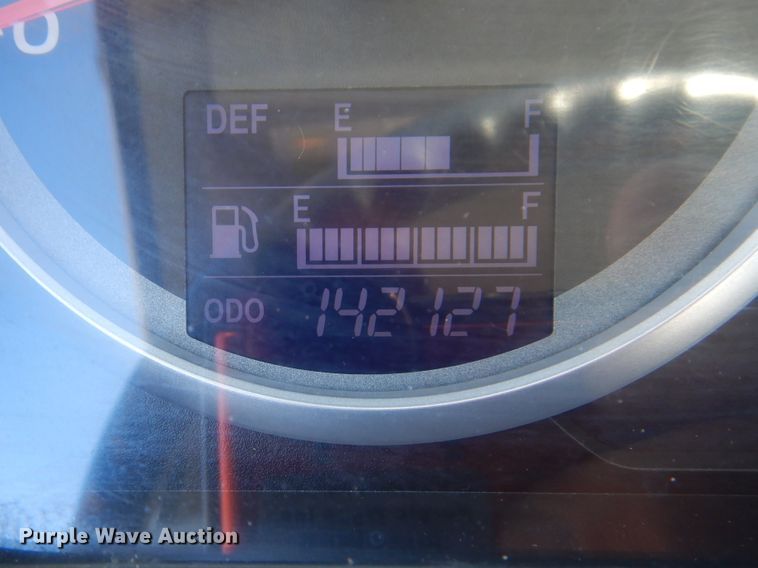 image for item HX9018 2014 Hino 268  truck cab and chassis