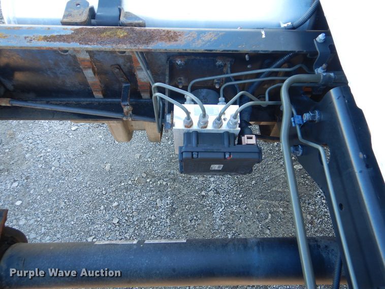 image for item HX9018 2014 Hino 268  truck cab and chassis