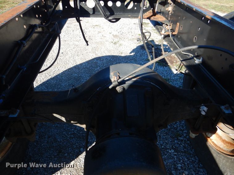 image for item HX9018 2014 Hino 268  truck cab and chassis