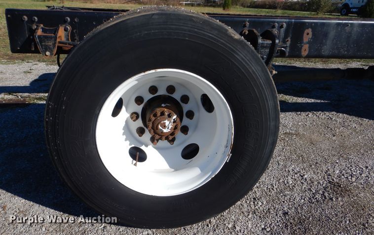 image for item HX9018 2014 Hino 268  truck cab and chassis