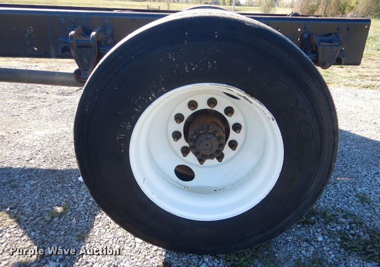 image for item HX9018 2014 Hino 268  truck cab and chassis