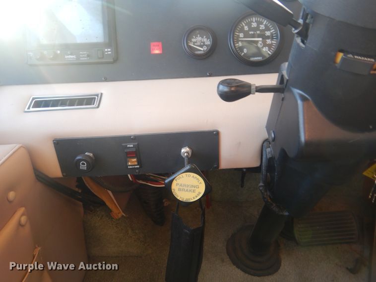 image for item HX9046 1996 Beaver Motor Coaches Monterey  RV