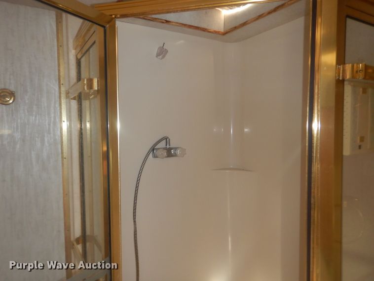 image for item HX9046 1996 Beaver Motor Coaches Monterey  RV