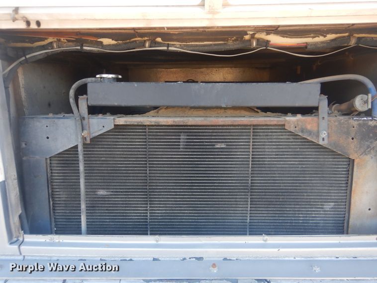 image for item HX9046 1996 Beaver Motor Coaches Monterey  RV