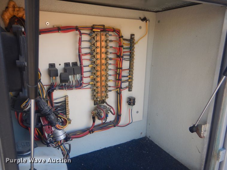 image for item HX9046 1996 Beaver Motor Coaches Monterey  RV